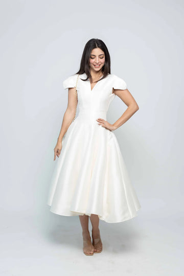Bourgeoise – The Sculpted Elegance Dress
