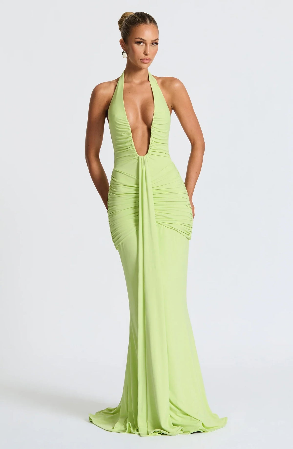 Aura – The Sculpted Goddess Gown