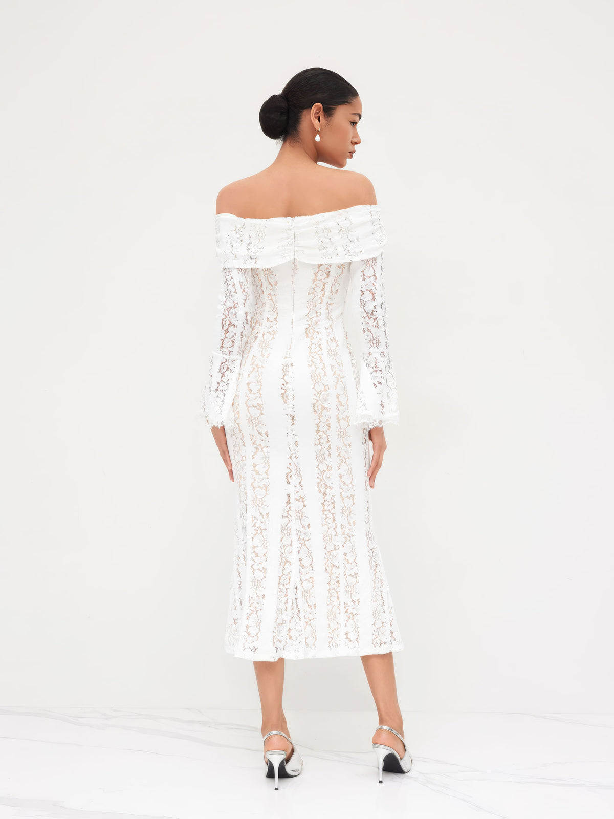 Eve – The Romantic Lace Siren Gown