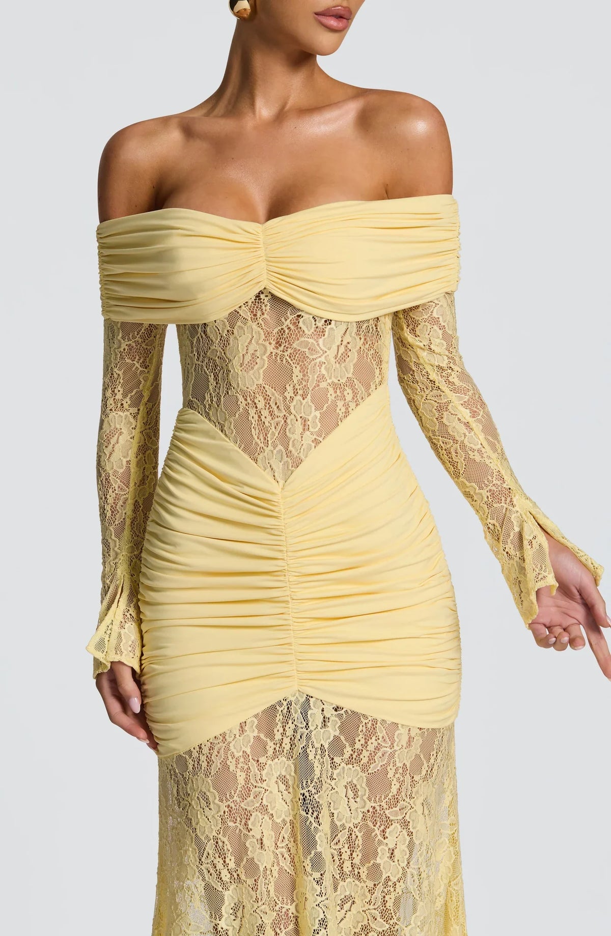 Gracieuse – The Allure Lace Hourglass Gown