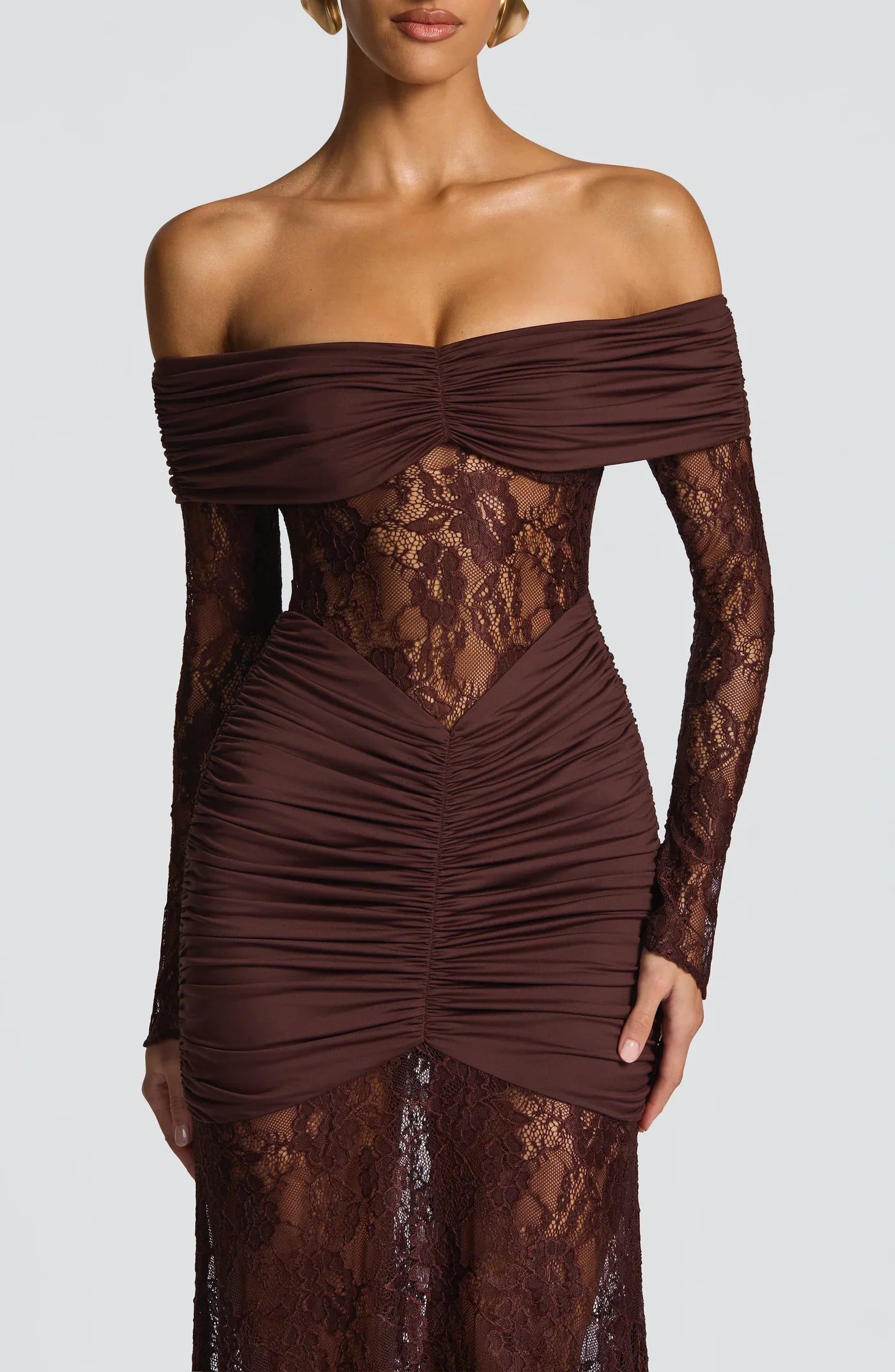 Gracieuse – The Allure Lace Hourglass Gown