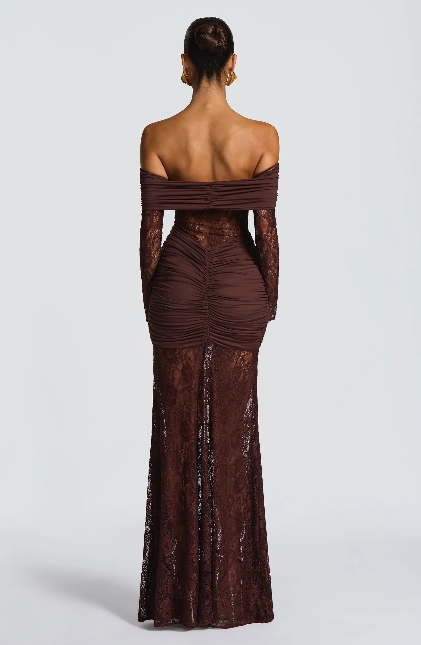 Gracieuse – The Allure Lace Hourglass Gown