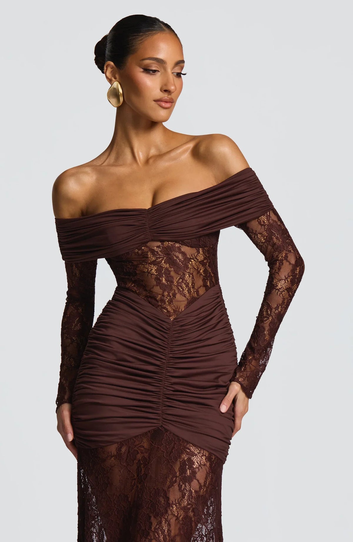 Gracieuse – The Allure Lace Hourglass Gown