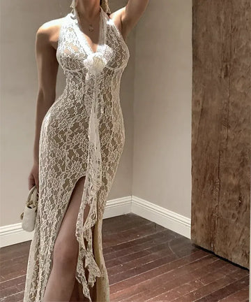 Lys – The Elegant Lace Dream