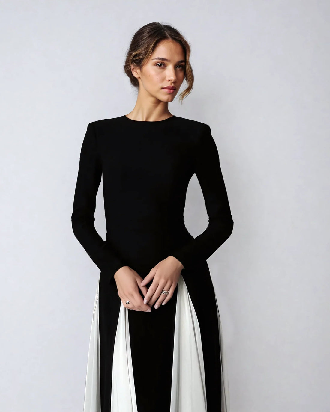 Mademoiselle – The Iconic Monochrome Gown