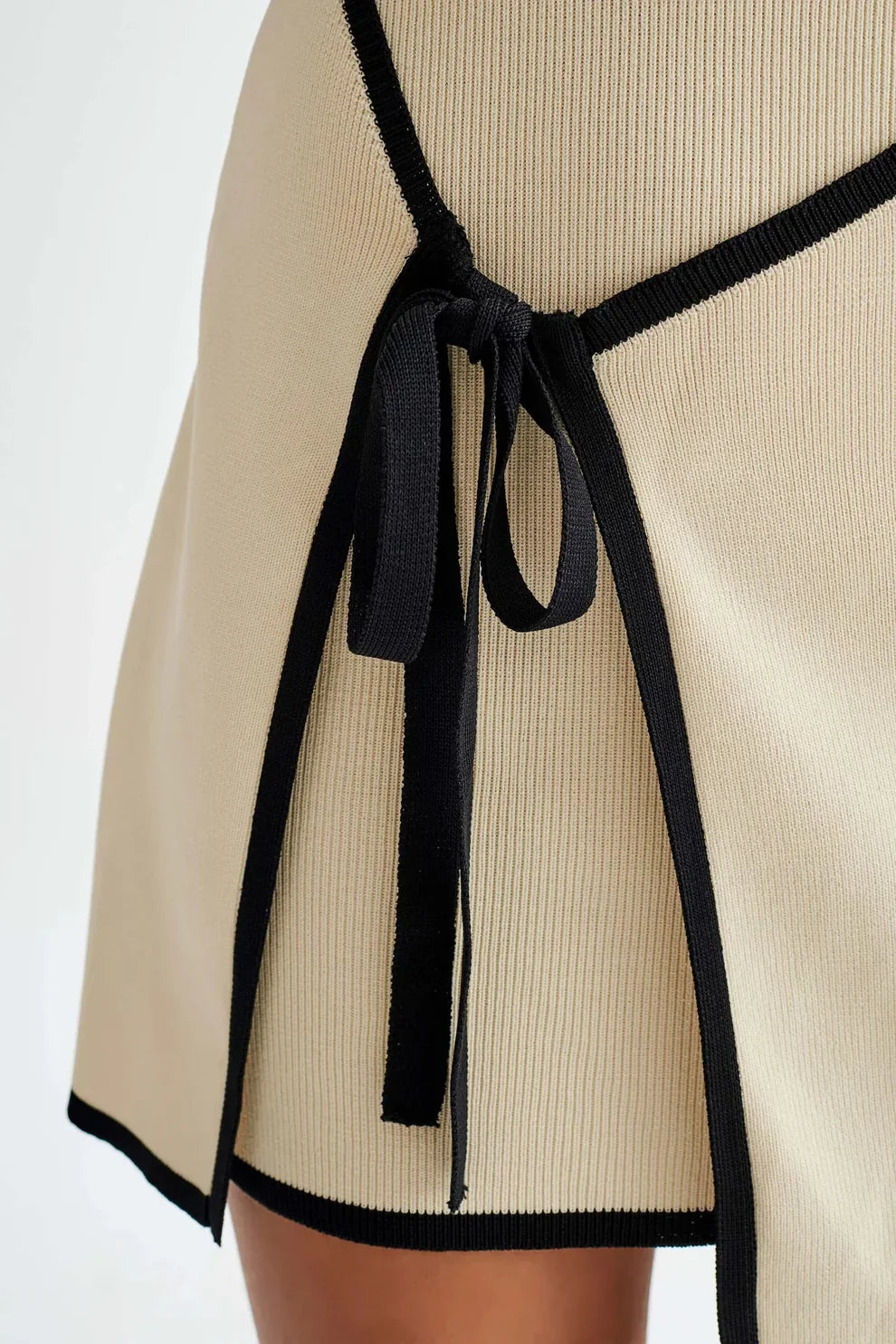 Naemy - Dress